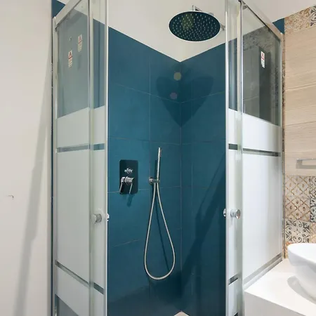 Guesthost - San Mauro Apartmán *