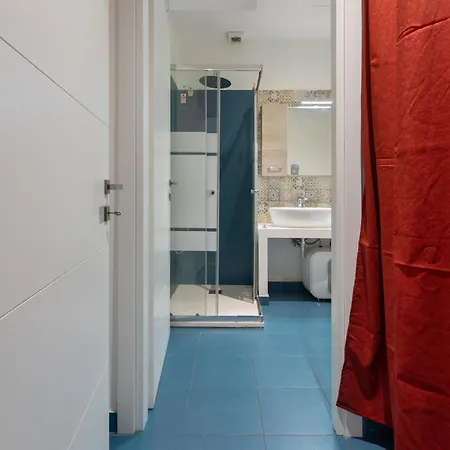 Guesthost - San Mauro