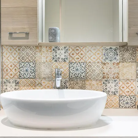 Guesthost - San Mauro *